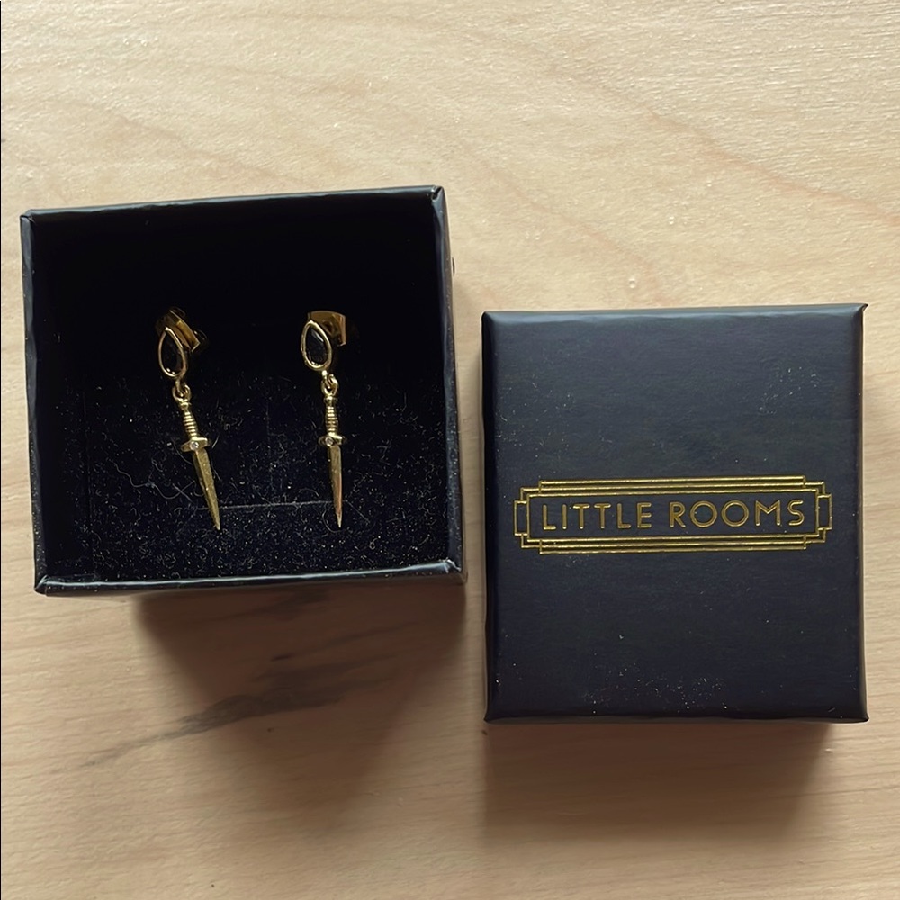 Little Rooms dagger earrings